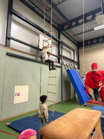 41dab0a7-11eb-4aa4-9cee-005382802b08